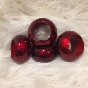 Set of 4 shiny red napkin rings